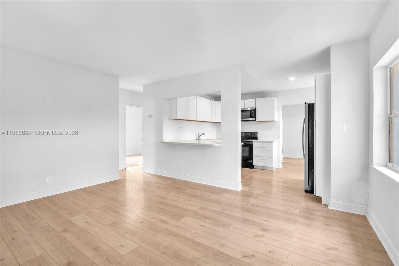 LINCOLN PARK SIXTH ADD - Residential Lease