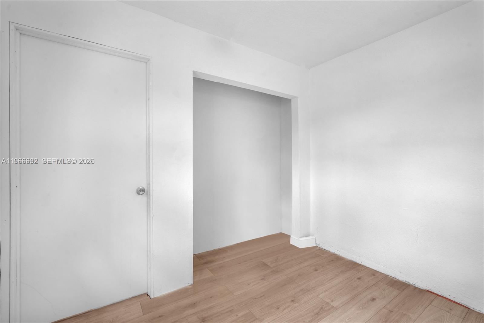 LINCOLN PARK SIXTH ADD - Residential Lease