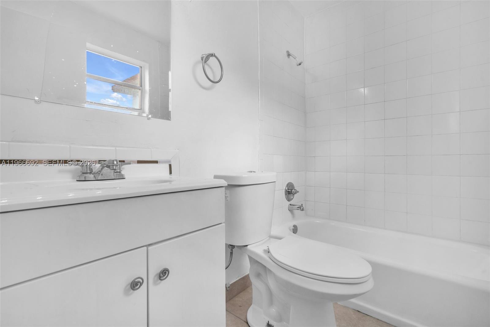 LINCOLN PARK SIXTH ADD - Residential Lease