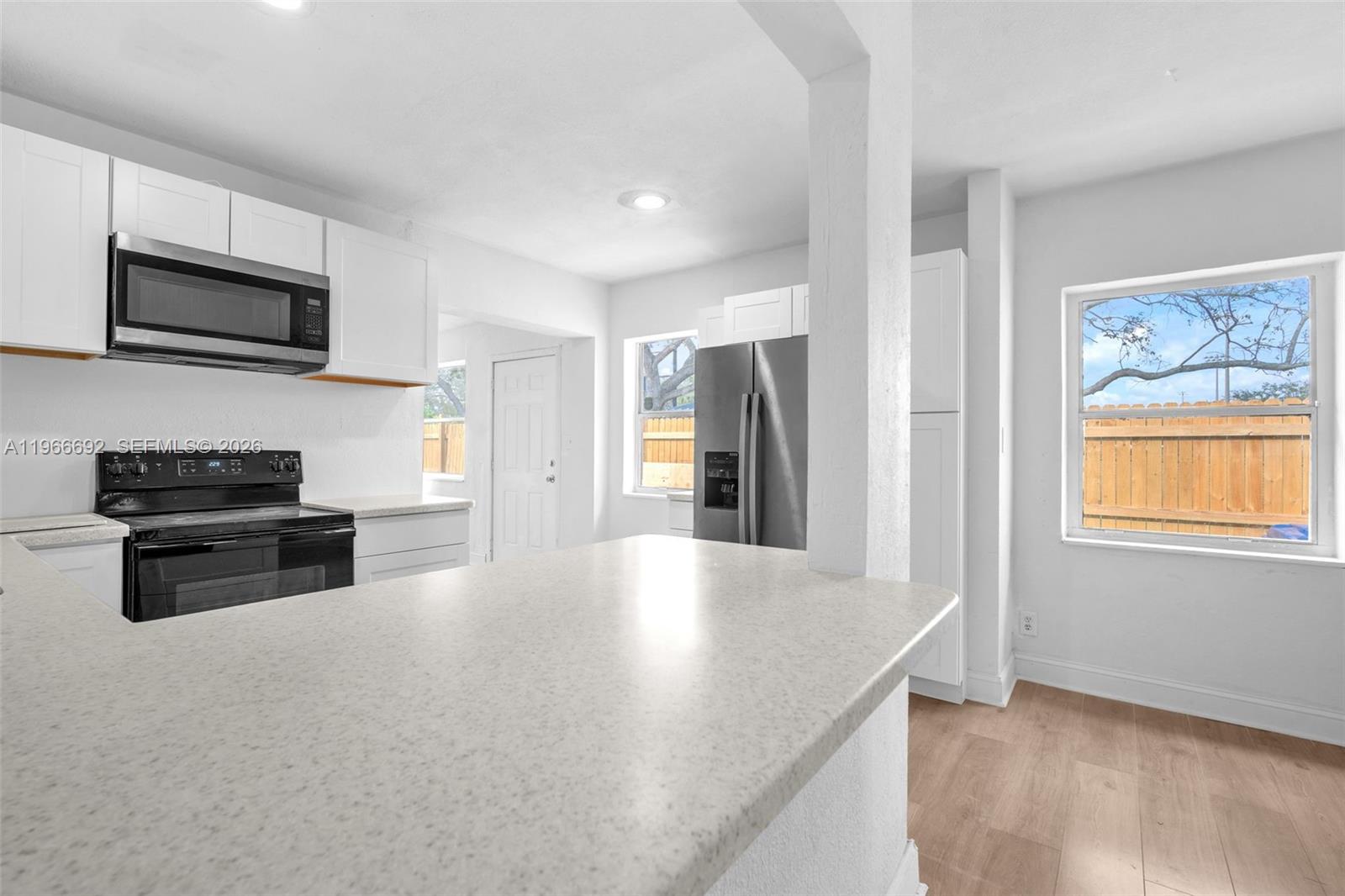 LINCOLN PARK SIXTH ADD - Residential Lease