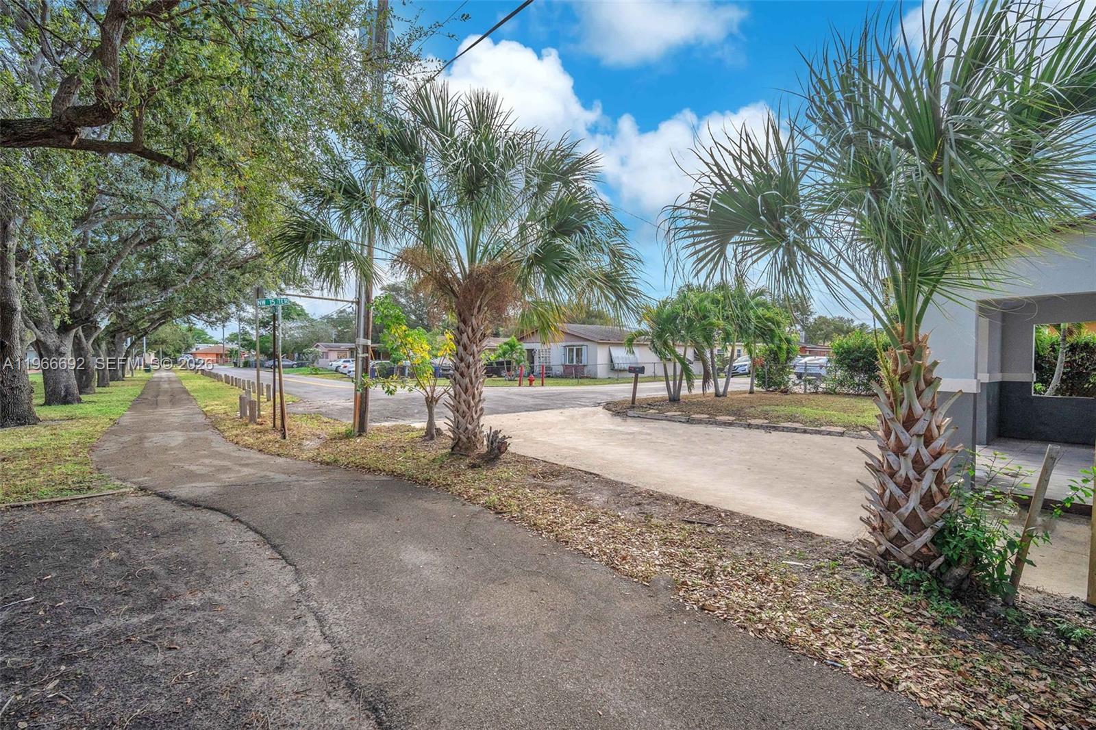 LINCOLN PARK SIXTH ADD - Residential Lease