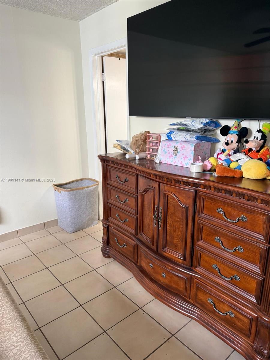 HALF MOON TOWERS CONDO - Residential