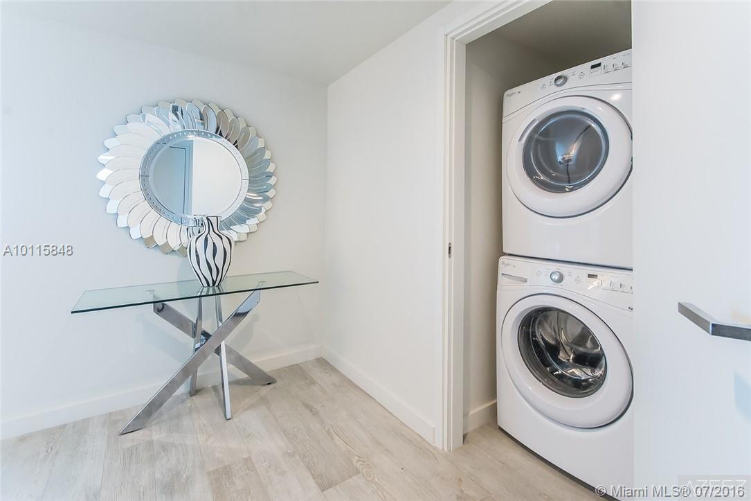 Brickellhouse - Residential Lease