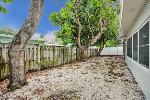 Single Family Residence in Pompano Beach FL 709 25th Ave Ave 73.jpg