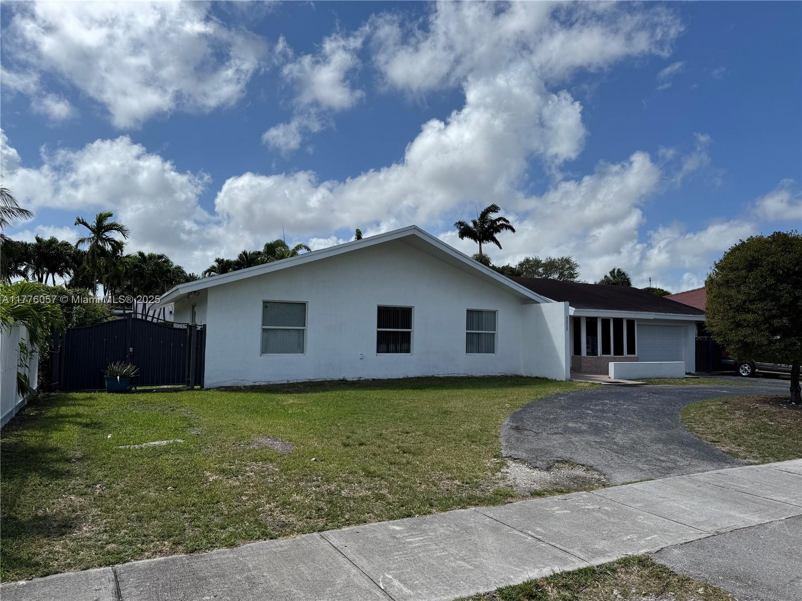 9970 SW 30th St -