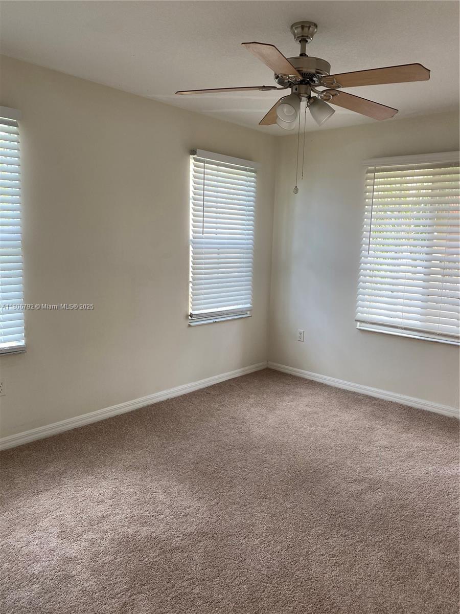 EMERALD ISLE AT LAGUNA LA - Residential Lease