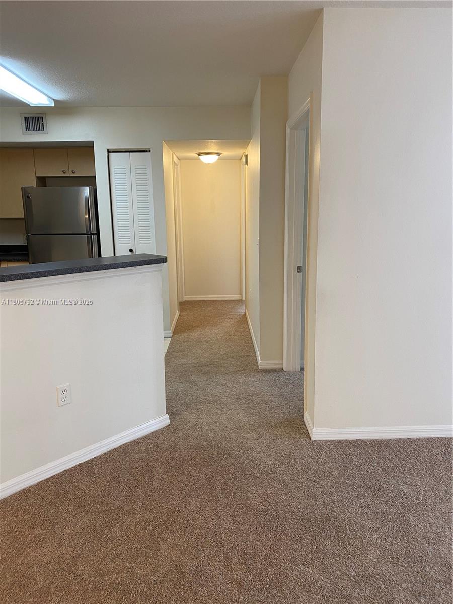 EMERALD ISLE AT LAGUNA LA - Residential Lease