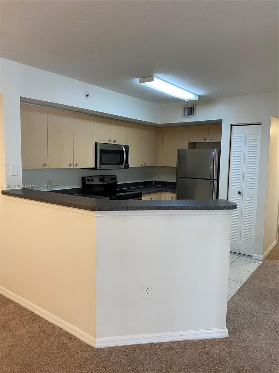 4151 San Marino Blvd 207