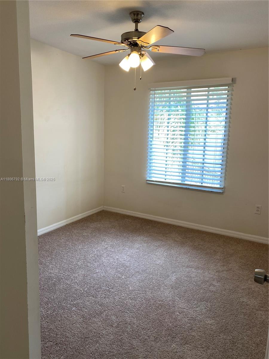 EMERALD ISLE AT LAGUNA LA - Residential Lease