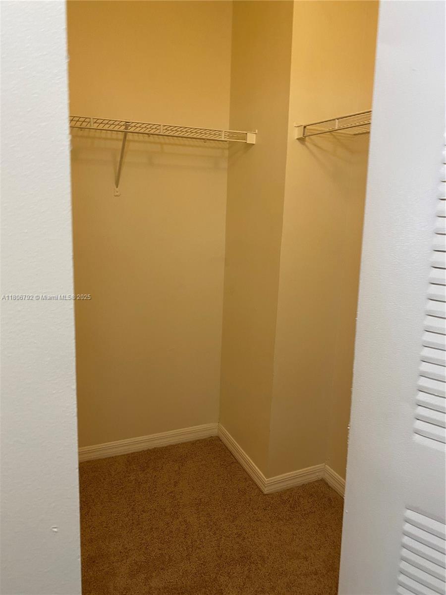 EMERALD ISLE AT LAGUNA LA - Residential Lease
