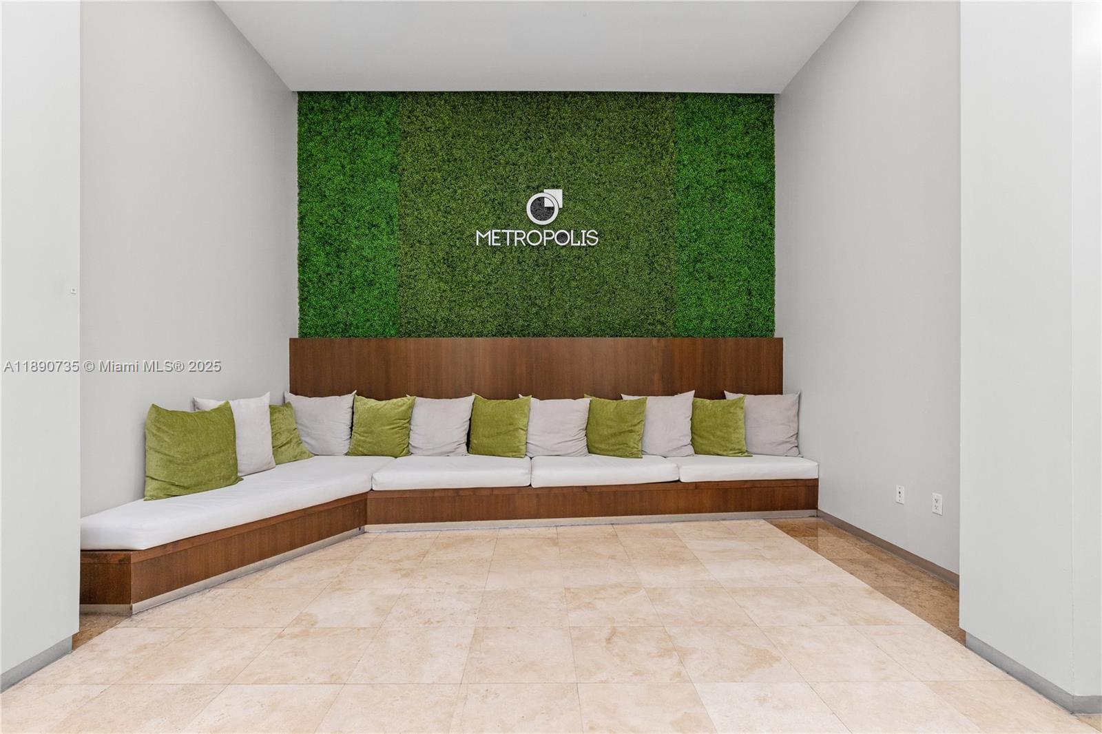 METROPOLIS I AT DADELAND - Residential