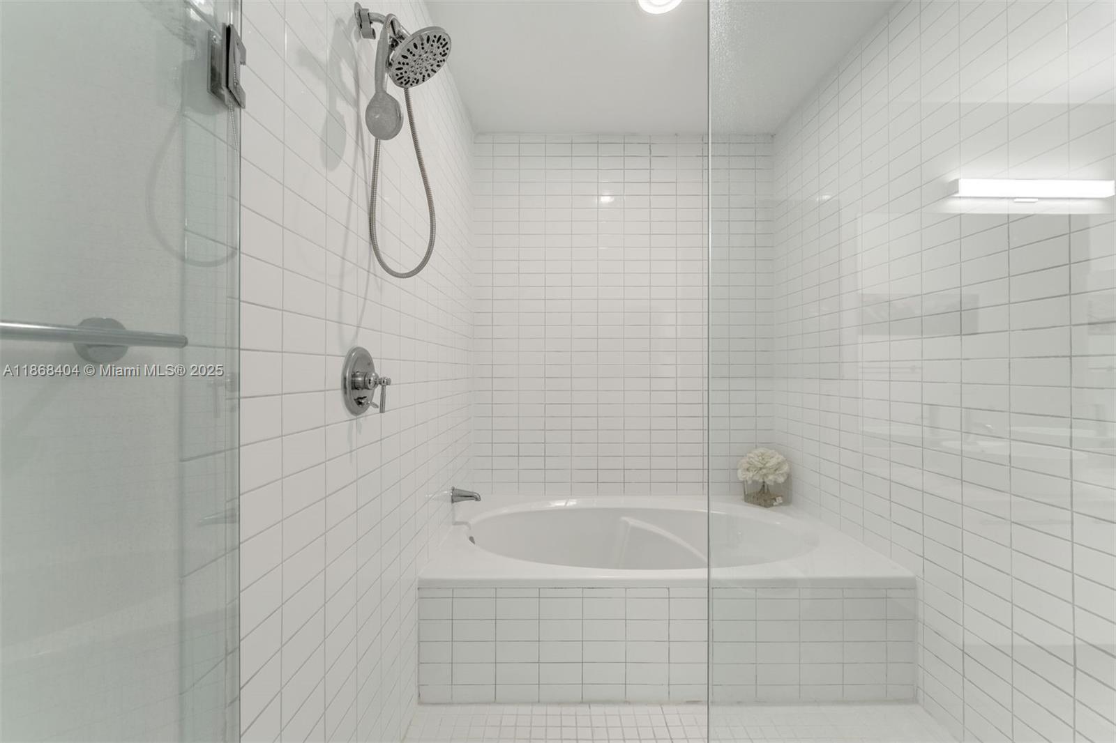 MARINABLUE CONDO - Residential