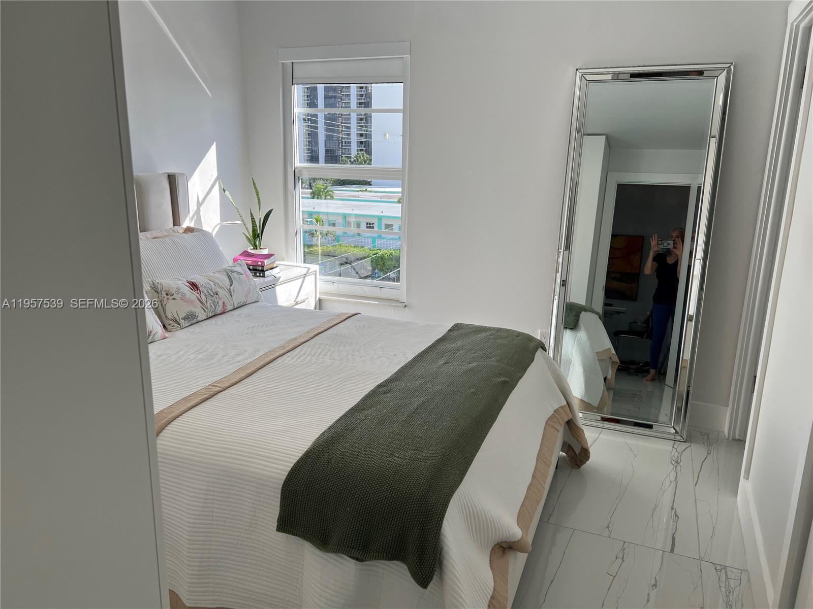 CLINTON CONDO - Residential