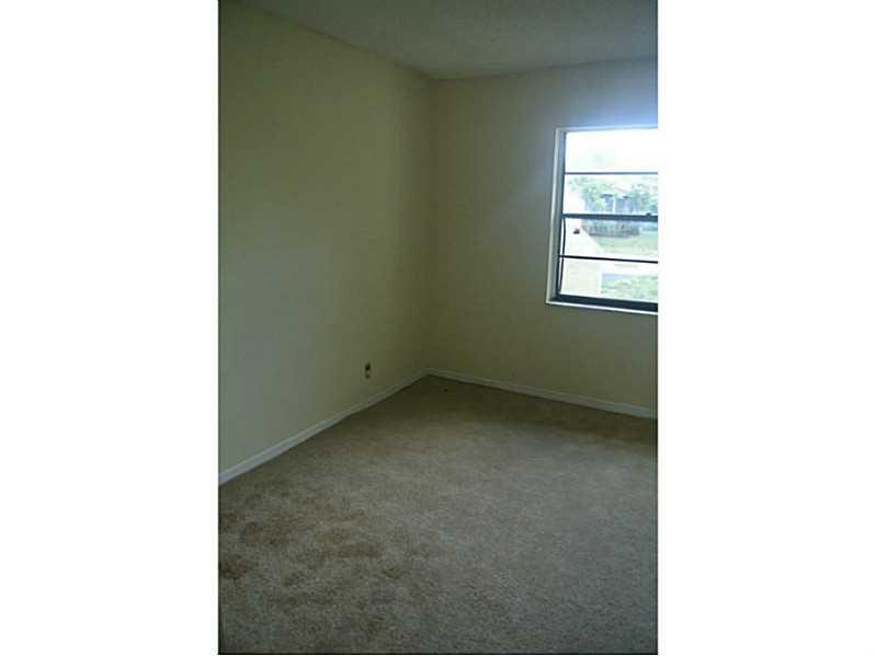 LA PLACIDA VILLAS 97-15 B - Residential