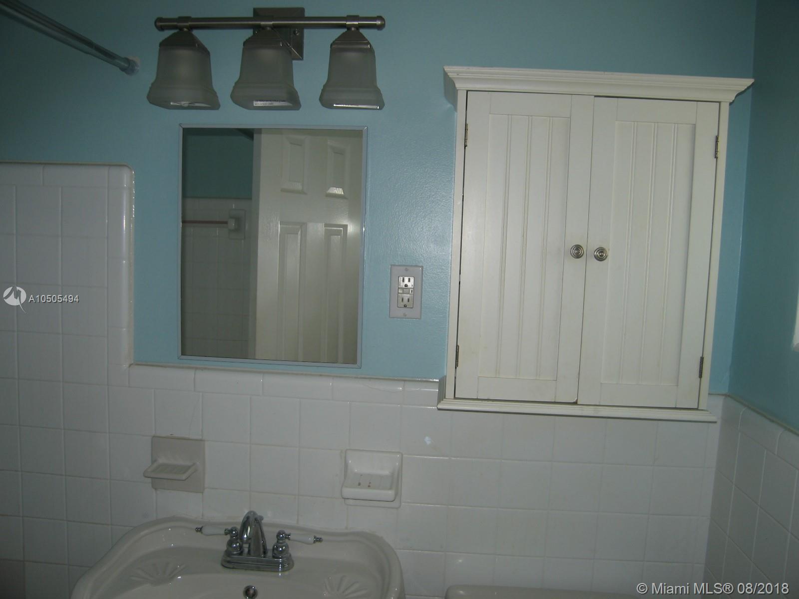 GREENS SUB - Residential Lease