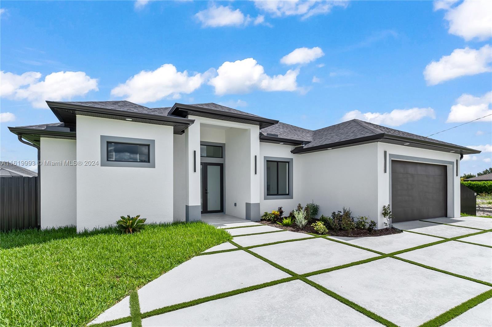 Property for Sale at 1809 Sw Trafalgar Pkwy, Cape Coral, Lee County, Florida - Bedrooms: 4 
Bathrooms: 3  - $575,000