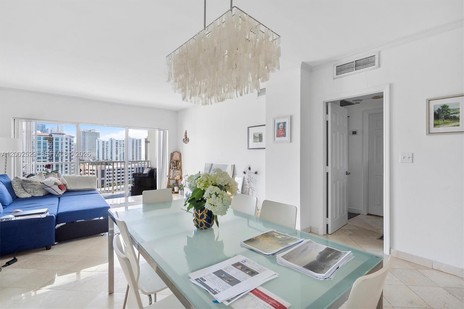 ARLEN HOUSE CONDO - Residential