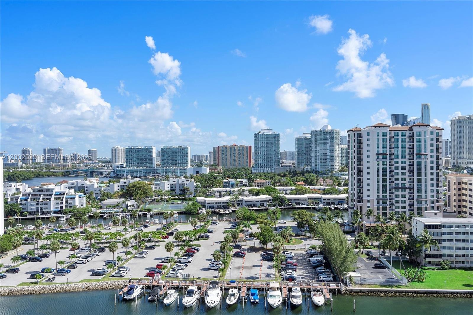 ARLEN HOUSE CONDO - Residential