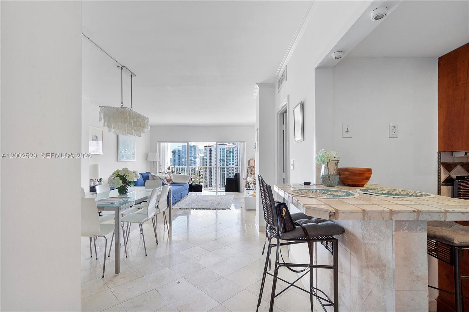 ARLEN HOUSE CONDO - Residential