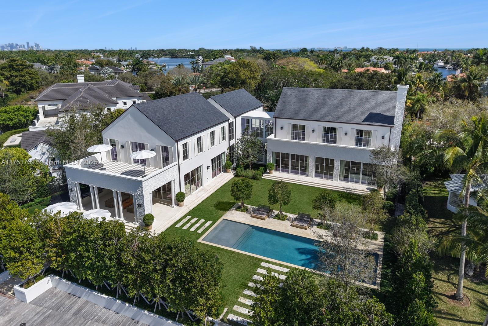 OLD CUTLER BAY SEC 3 - Residential