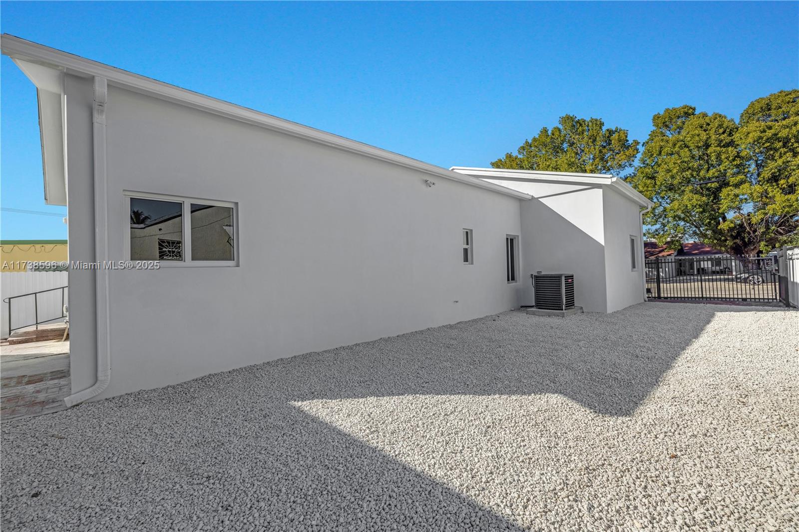 WEST END PARK AMD PL - Residential Lease