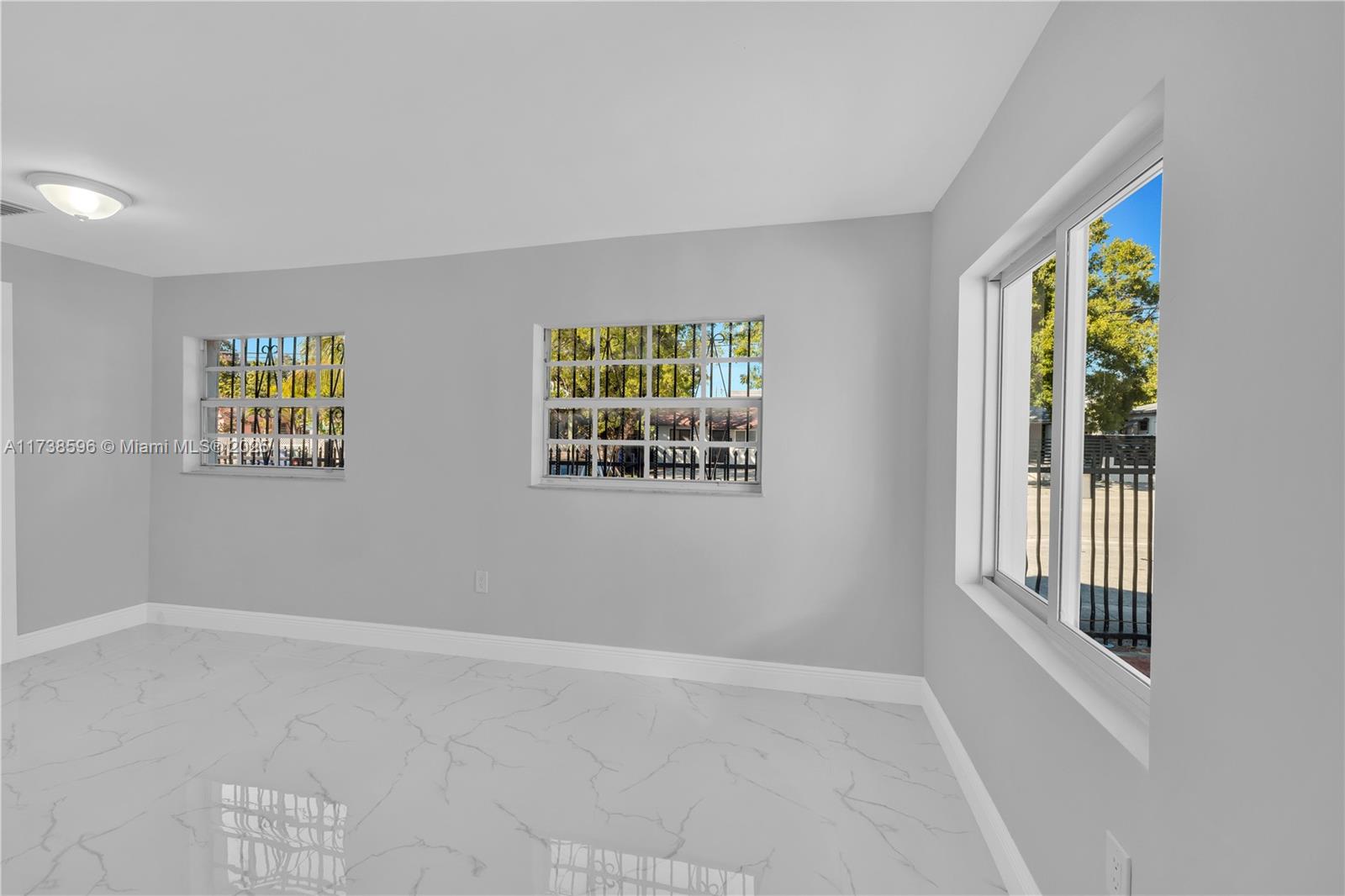 WEST END PARK AMD PL - Residential Lease