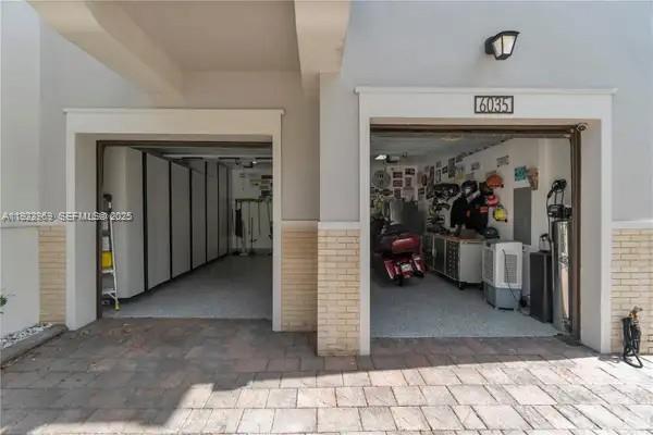 DORAL CAY - Residential Lease