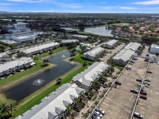 DORAL CAY - Residential Lease