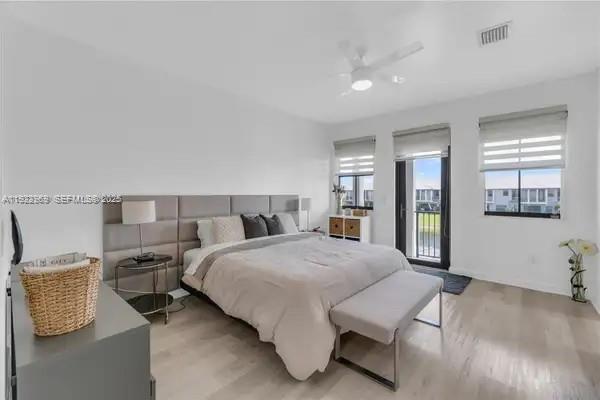 DORAL CAY - Residential Lease