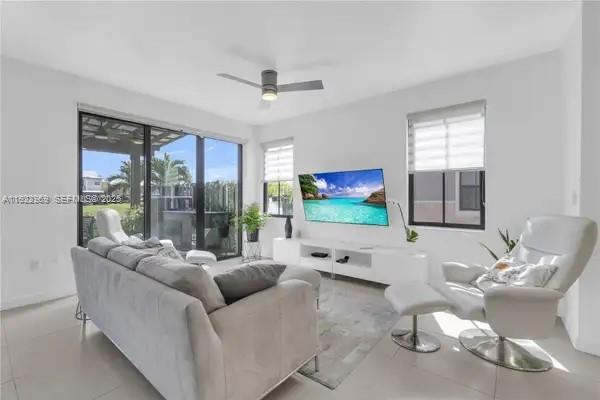 DORAL CAY - Residential Lease