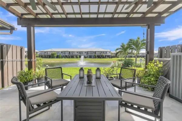 DORAL CAY - Residential Lease