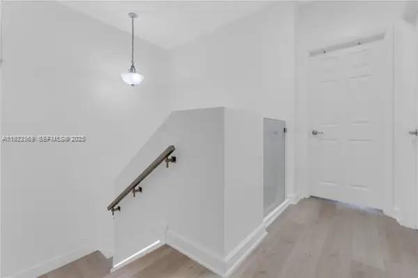 DORAL CAY - Residential Lease