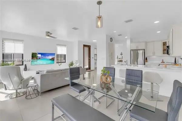 DORAL CAY - Residential Lease