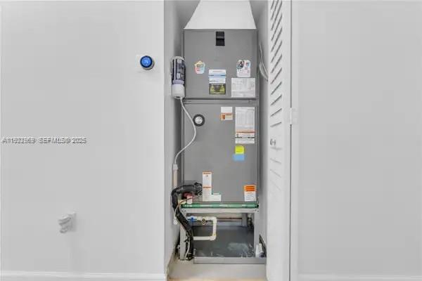 DORAL CAY - Residential Lease