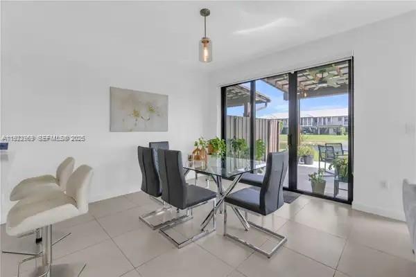 DORAL CAY - Residential Lease