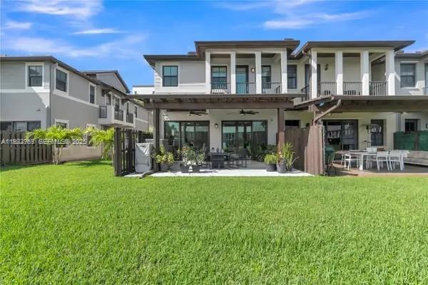 DORAL CAY - Residential Lease