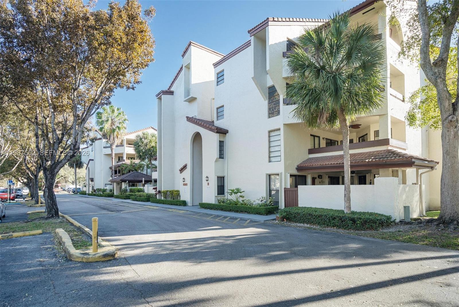 KENLAND BEND SOUTH CONDO - Residential