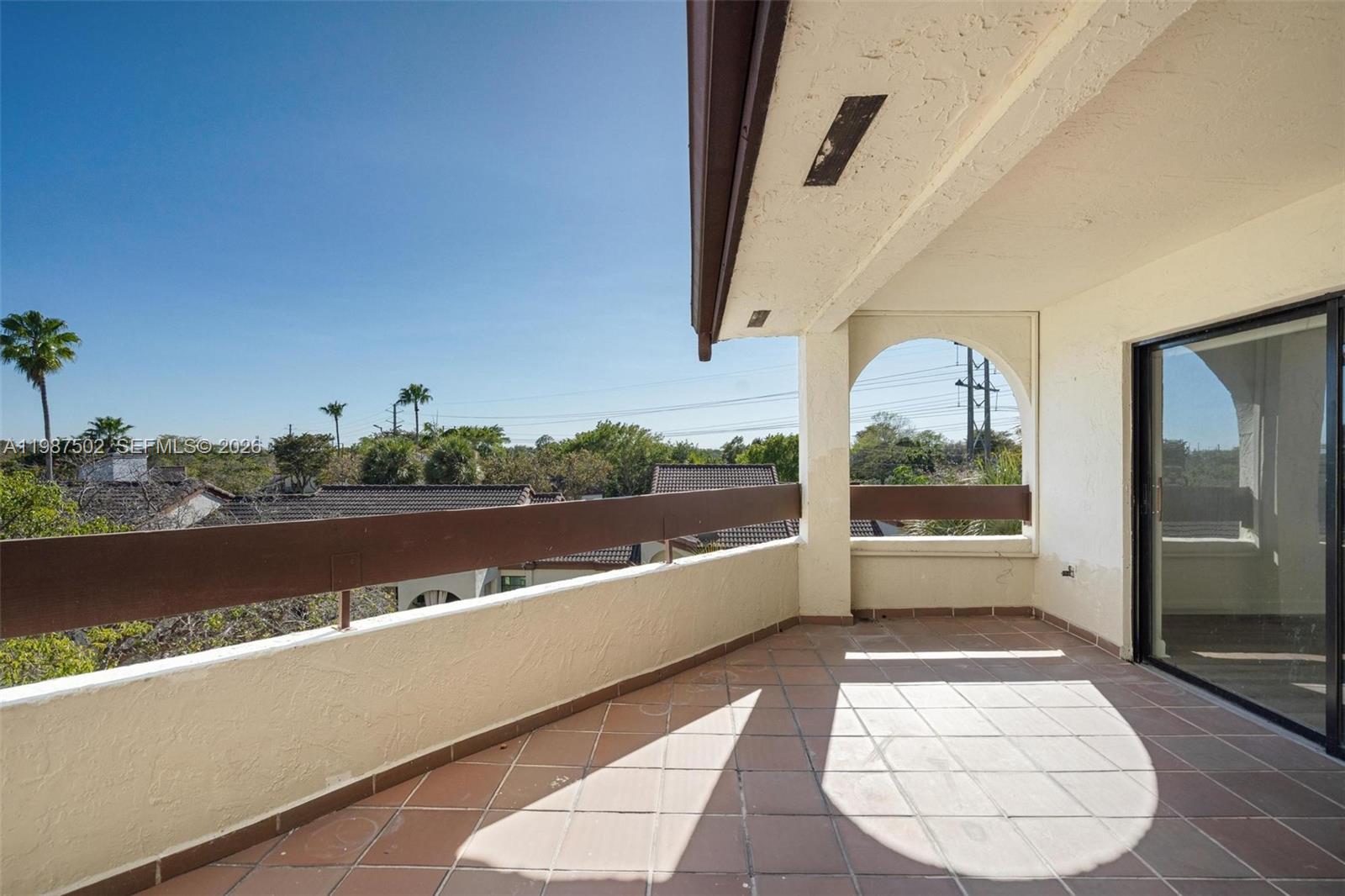 KENLAND BEND SOUTH CONDO - Residential