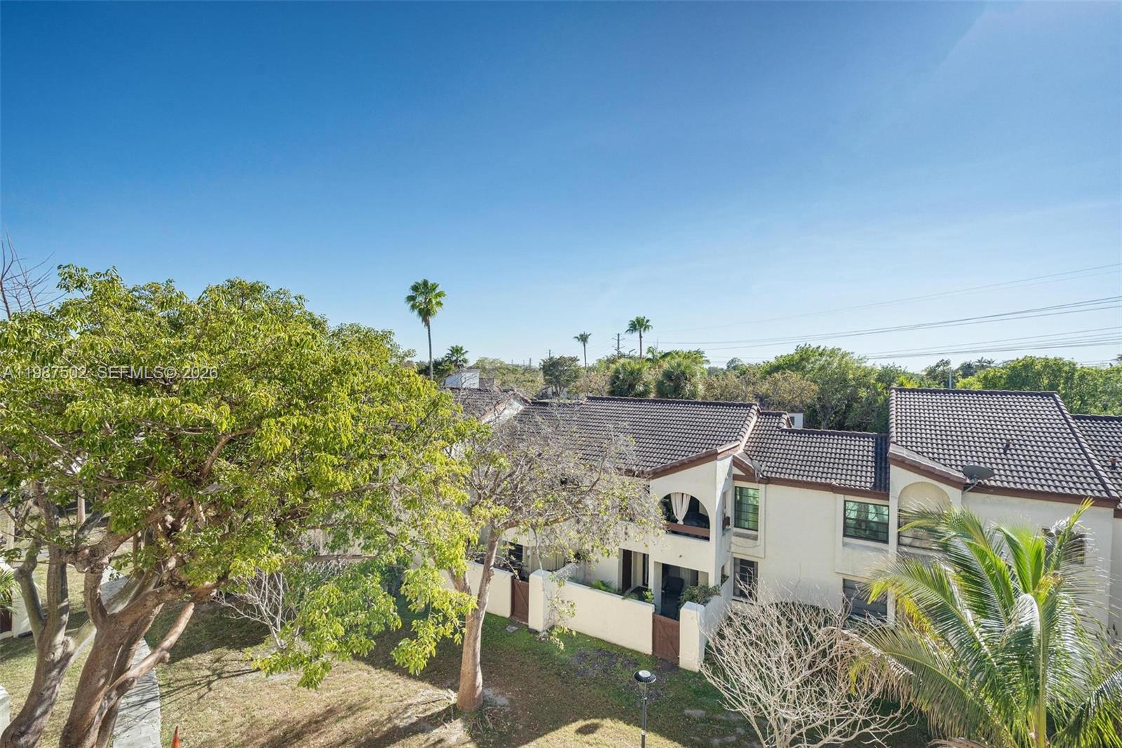 KENLAND BEND SOUTH CONDO - Residential