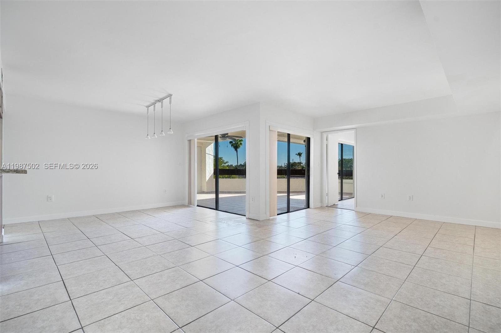 KENLAND BEND SOUTH CONDO - Residential