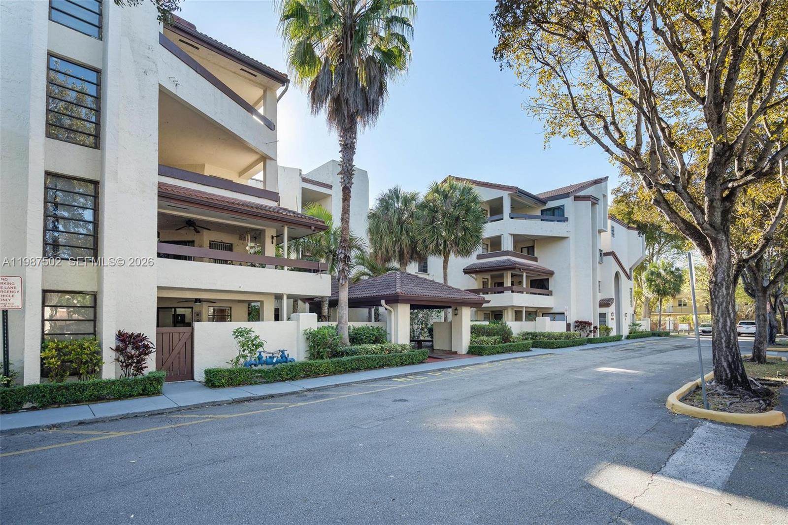 KENLAND BEND SOUTH CONDO - Residential