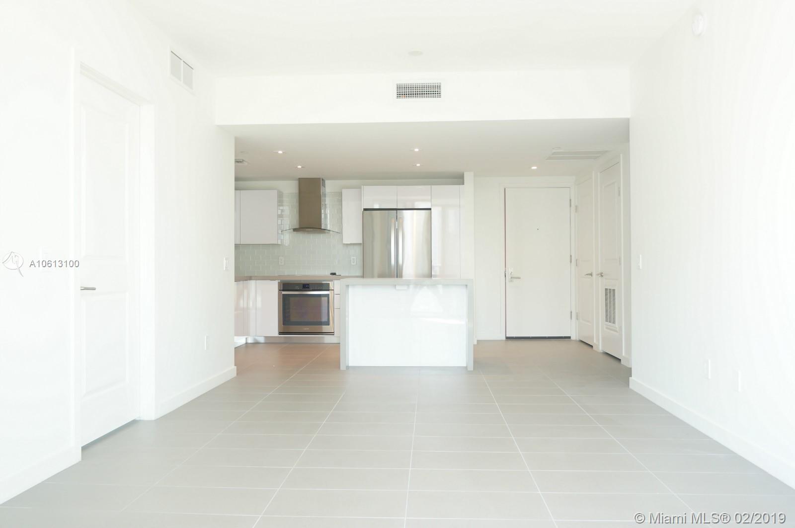 New construction Canvas Condo is located in the most vibrant Miami downtown area. It's walking distance to Miami Design District, American Airline Arena and grocery stores and convenience stores. The unit has 2bed/2bath split floor plan facing South with unobstructed Ocean View. The building offers 2 covered pools, 1 rooftop pool, Gym, Meeting room, party room and Movie room