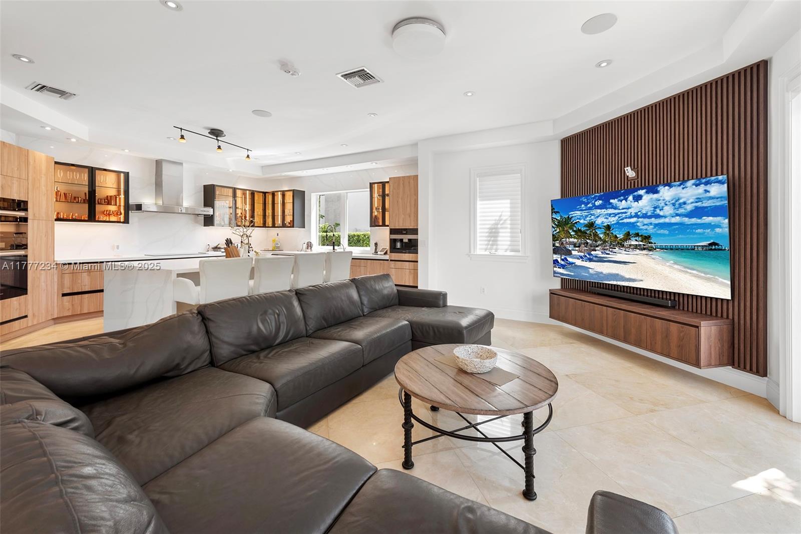 EASTERN SHORES 1ST ADDN - Residential