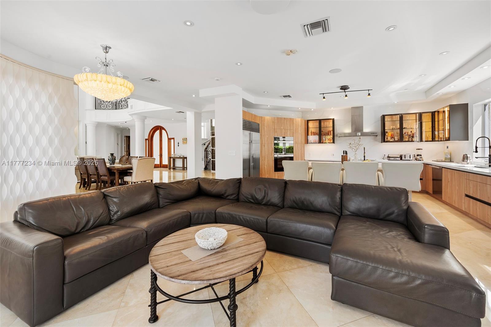 EASTERN SHORES 1ST ADDN - Residential