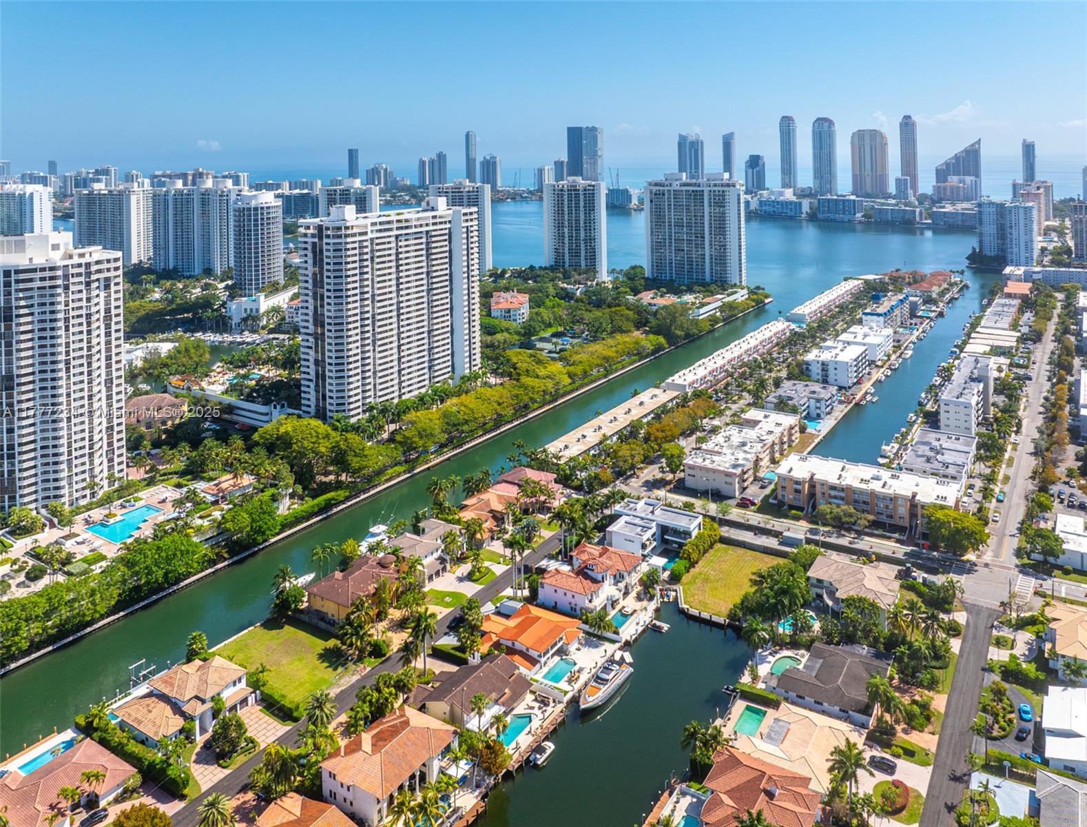 EASTERN SHORES 1ST ADDN - Residential