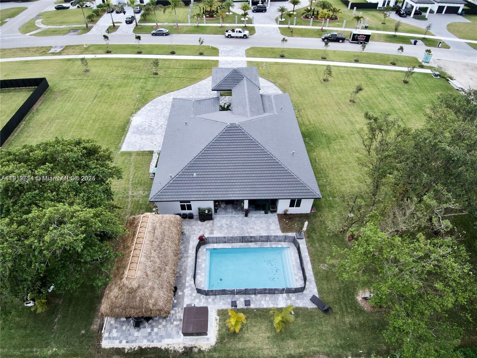 THE REDLANDS SEC 4 - Residential