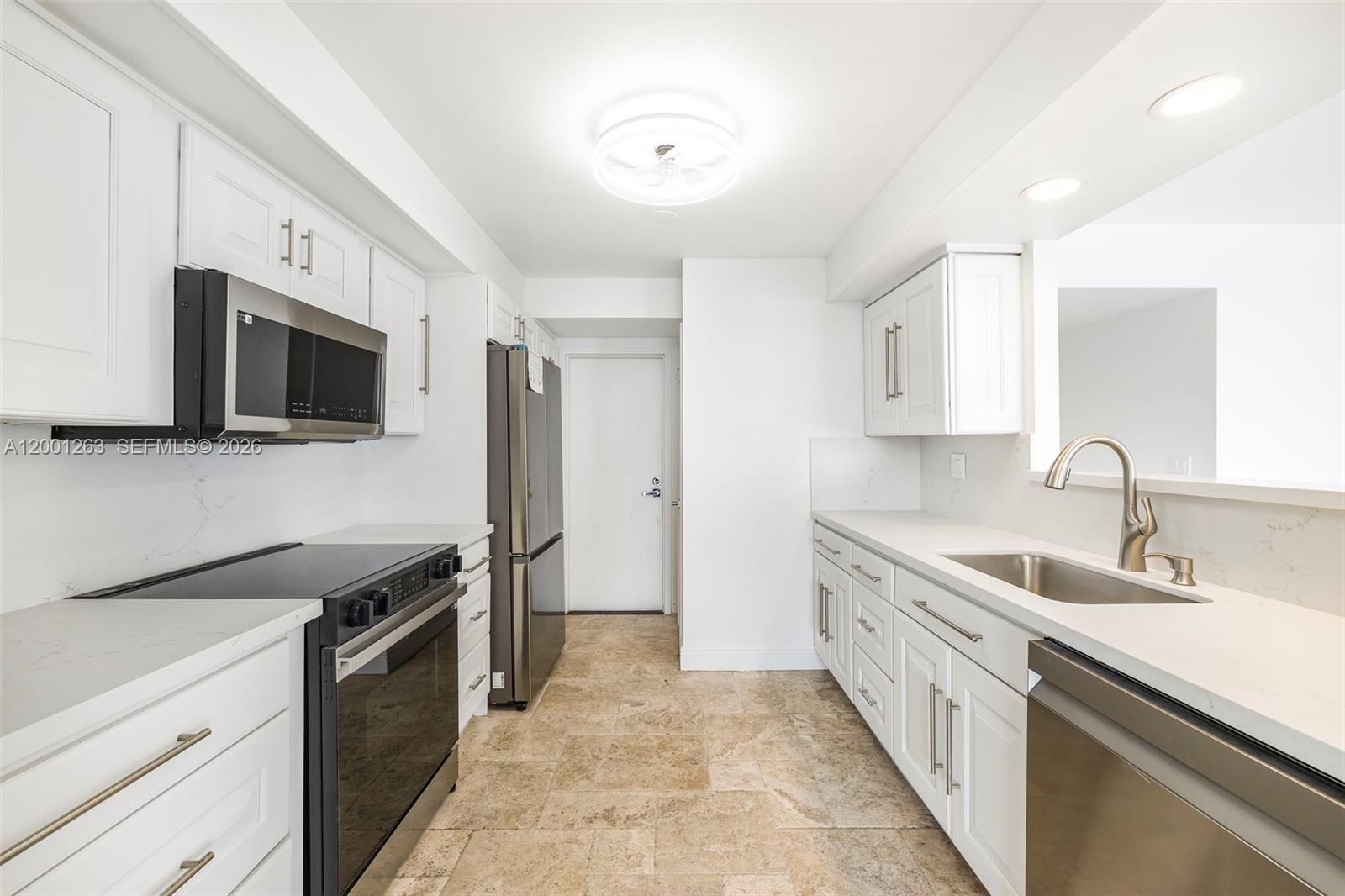 BAYSHORE PLACE CONDO - Residential