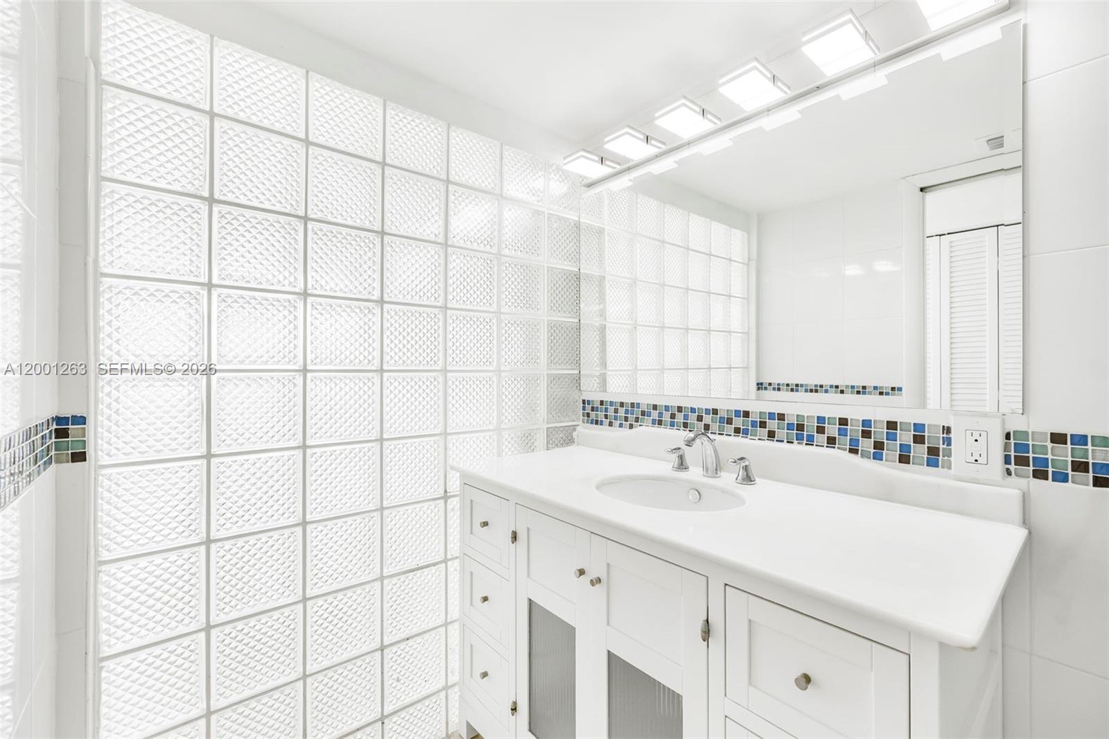 BAYSHORE PLACE CONDO - Residential