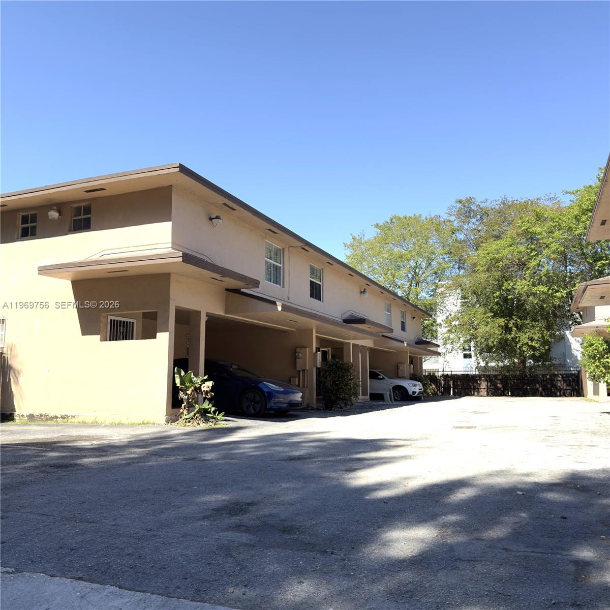 MOUNTCLAIR VILLAS CONDO - Residential