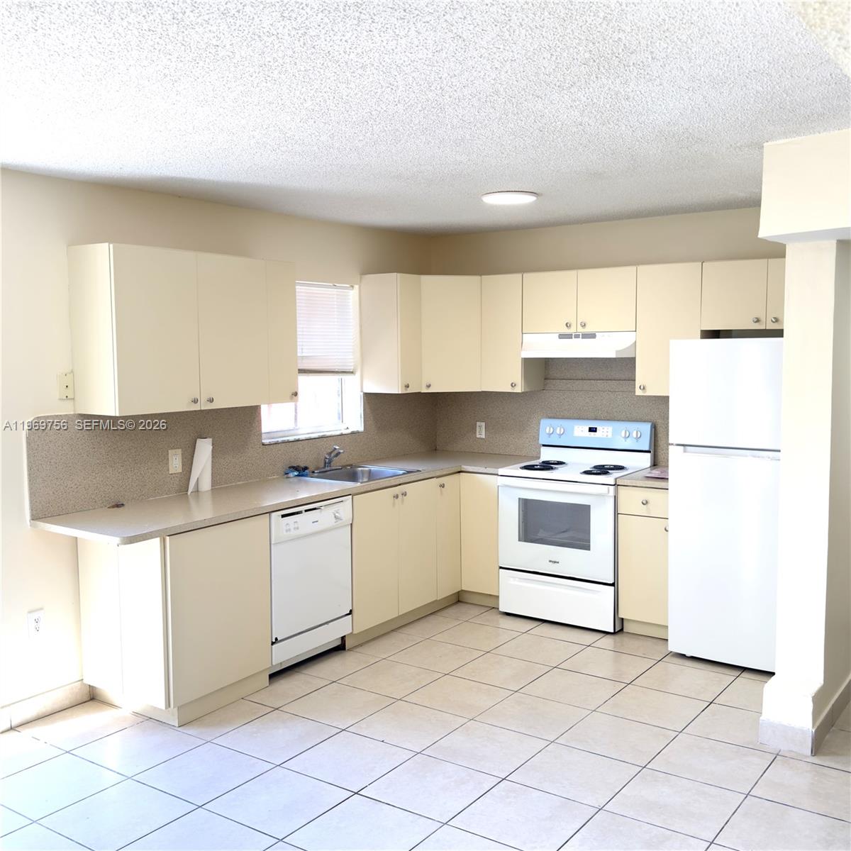 MOUNTCLAIR VILLAS CONDO - Residential